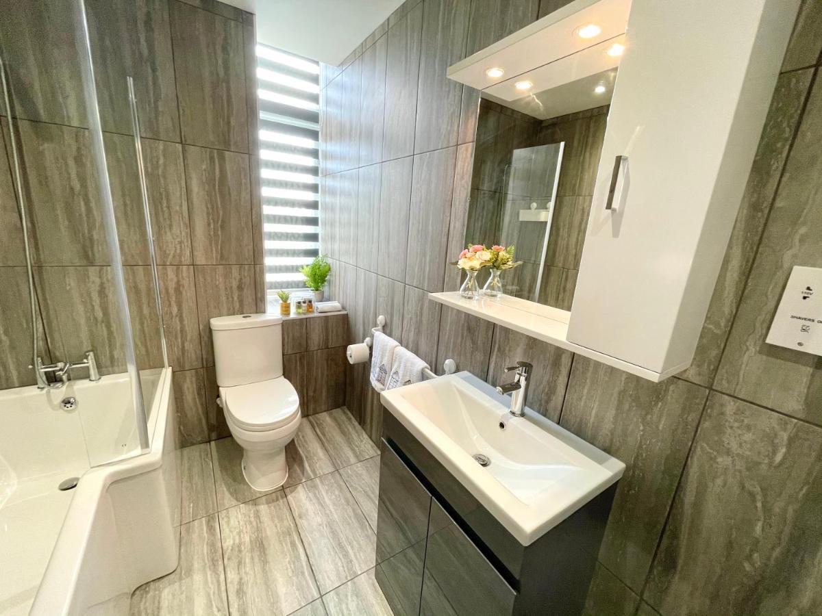 Modern Family Apartment Free Parking And Gym By Beach Bournemouth Ngoại thất bức ảnh