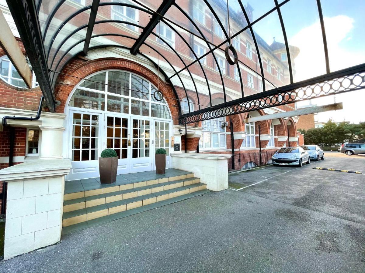 Modern Family Apartment Free Parking And Gym By Beach Bournemouth Ngoại thất bức ảnh
