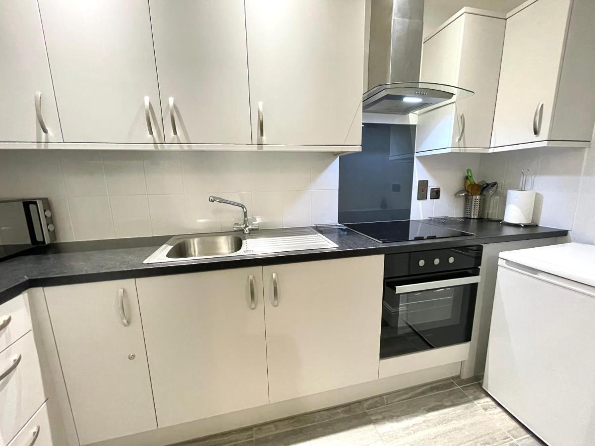Modern Family Apartment Free Parking And Gym By Beach Bournemouth Ngoại thất bức ảnh